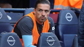 星空体育app-2011年欧冠小组赛精彩对决与赛程分析